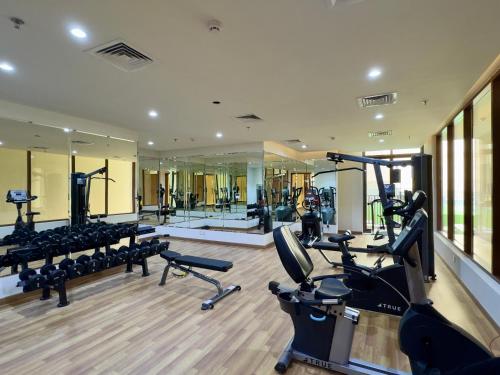 Brand New Stylish Unit near Circle Mall