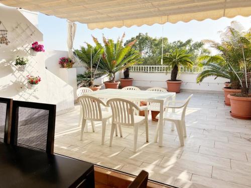 Charming duplex penthouse in Las Arenas beach