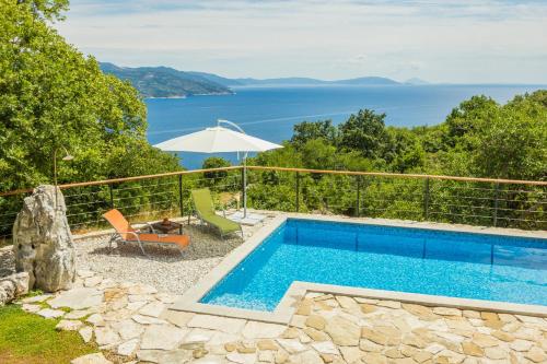 Ivanini secluded stone Villa with a stunning view