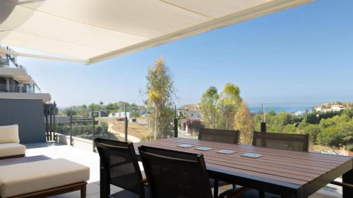 Oasis 325 Premium Apartment Sea & Mountains View photo 34