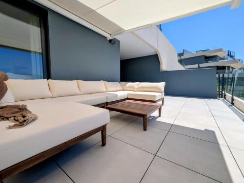 Oasis 325 Premium Apartment Sea & Mountains View photo 28