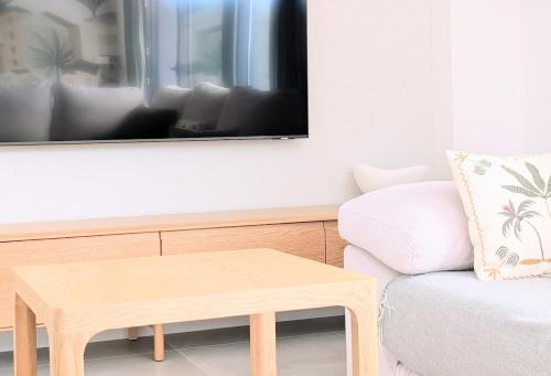 Oasis 325 Premium Apartment Sea & Mountains View photo 21