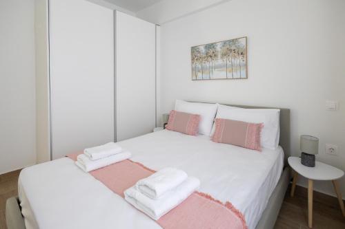 3-Bedroom Apartment in Marousi