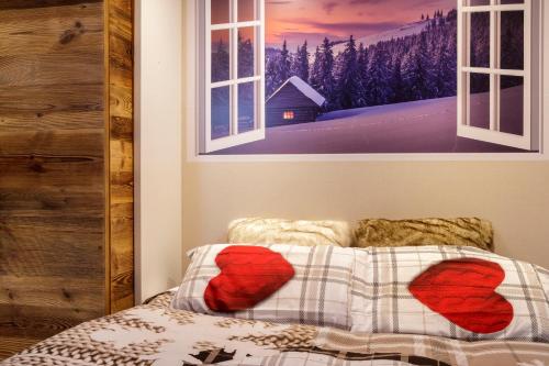 En eller flere senge i et værelse på HelloCHALET Cervinia - Ski-in Ski-out Studio, 200mt at Plan Maison Lift