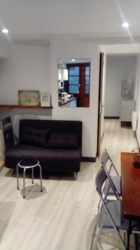 Χώρος καθιστικού στο Studio centre Volonne