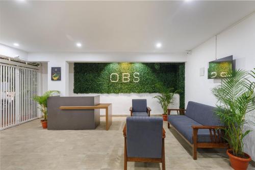 Ruang duduk di OBS Luxury Suites - JP Nagar