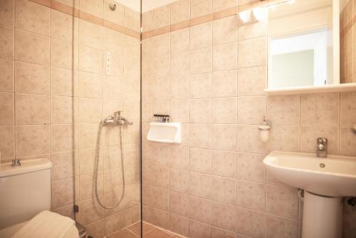 Gambar di galeri bagi Twin House Spetses di Spetses