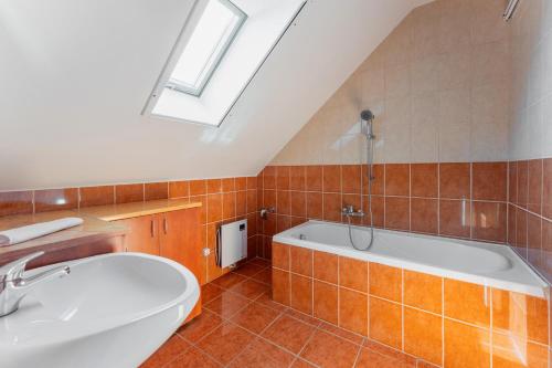 Ένα μπάνιο στο Ménes Vendégház