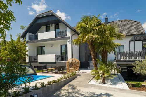 Swimmingpoolen hos eller tæt på Boutique Villa Vanilla