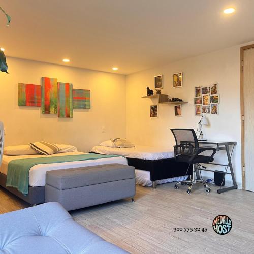 Χώρος καθιστικού στο NUEVO! Precio por Lanzamiento 1 hasta 5 personas MedalloHost