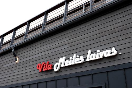 Сертификат, награда, вывеска или другой документ, выставленный в Vila Meilės Laivas