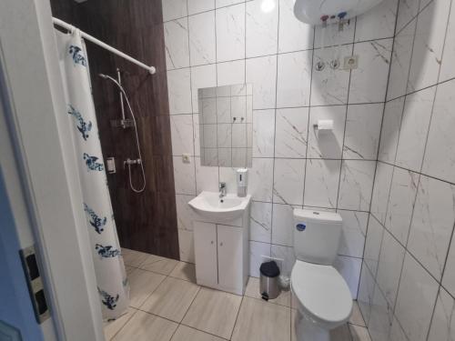 Ванная комната в Vila Meilės Laivas