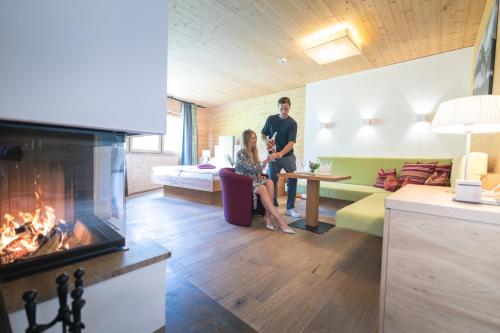 Postel nebo postele na pokoji v ubytování Hotel Leonhard