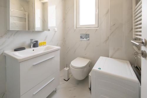 Comfortable 2 Bedroom apartment in Marousi