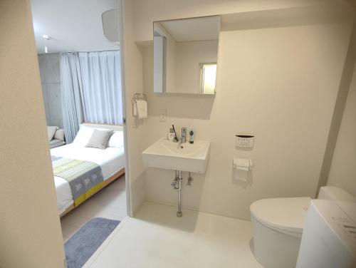 302Room,7-minute walk from Uguisudani Station located on the 3nd floor of an apartment-style building Twin room No elevator