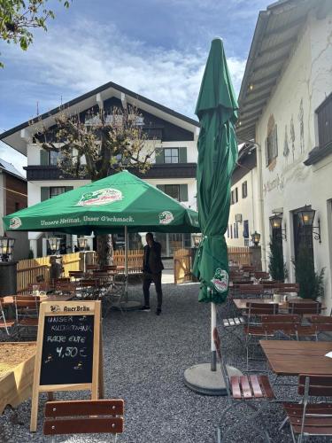 Das Lambacherにあるレストランまたは飲食店