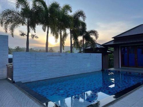 Swimmingpoolen hos eller tæt på The Horizon Villa Songkhla