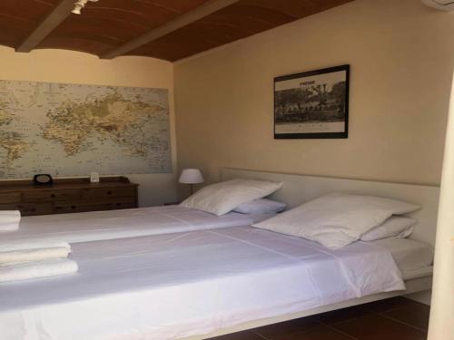 Katil atau katil-katil dalam bilik di Villa in Ibiza near Benirràs Beach