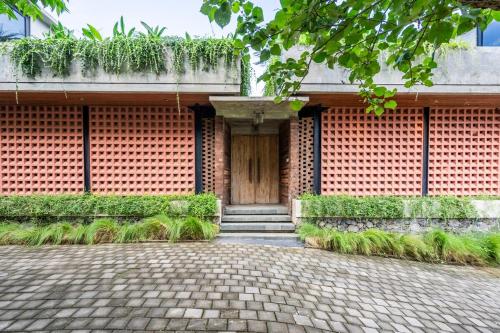 Φωτογραφία από το άλμπουμ του Luxury privat villa 5 Bedroom σε Tanah Lot