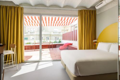 BYPILLOW Flamant