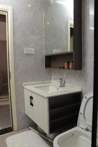 Koupelna v ubytování Alba Garden