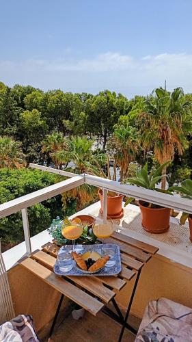 337 Comfy Seaview Studio