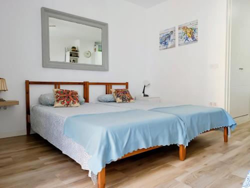 337 Comfy Seaview Studio