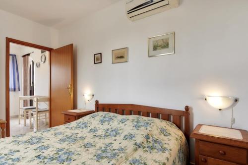 Ένα ή περισσότερα κρεβάτια σε δωμάτιο στο Anka in Medulin * Istrien