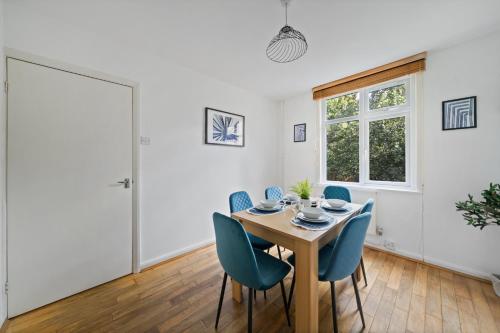 Φωτογραφία από το άλμπουμ του St Albans - 3 bedroom with FREE parking στο Σεντ Άλμπανς