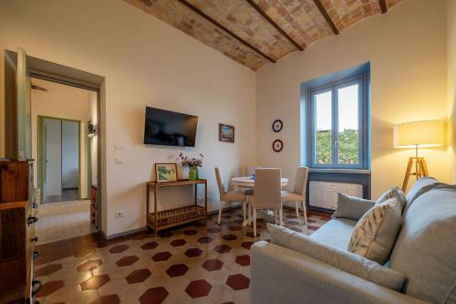 GuestHost - Elegant Apartment Testaccio Roma