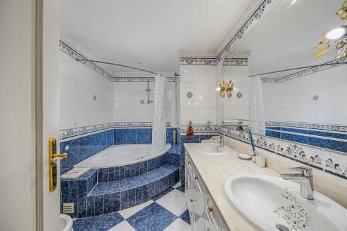 Villa Quinta da Vinha by Villa Plus