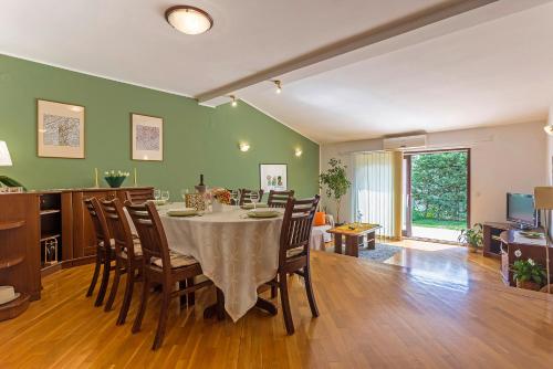 Nada in Vinkuran (Haus für 8 Personen)