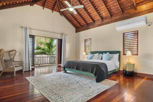 Hospitality Expert Rose Hall 5BR Pool Beach