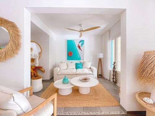 Ένα ή περισσότερα κρεβάτια σε δωμάτιο στο Villa Key West, Elegant Townhouse with Private Pool Orient Bay