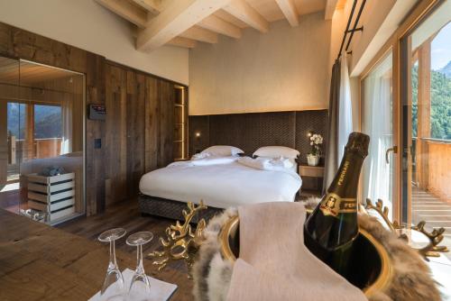 Postel nebo postele na pokoji v ubytování Hotel Lorenzetti