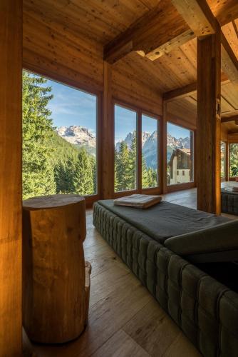 Nespecifikovaný výhled na hory nebo výhled na hory při pohledu z hotelu