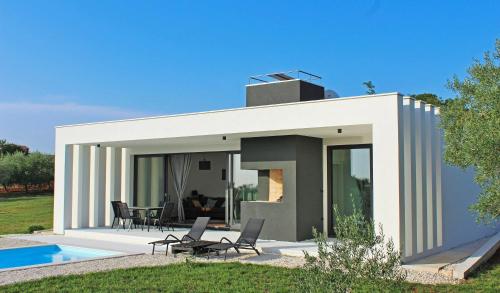 Villa Vinci in Smoljanci (Haus für 4 Personen)