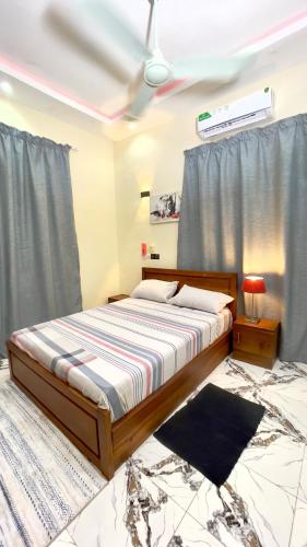 Giường trong phòng chung tại Your Comfort