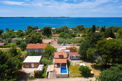 Nina in Peroj - Haus für 6 Personen