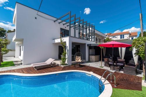 Villa Vodice in Vodice - Haus für 8 Personen