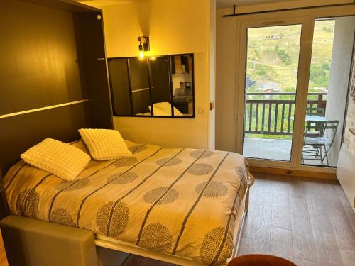 Appartement rénové, 4 personnes, pied des pistes