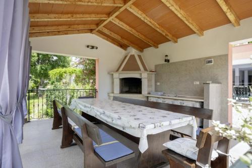 Villa Oliva Vilea in Sveta Marina - Haus für 8 Personen