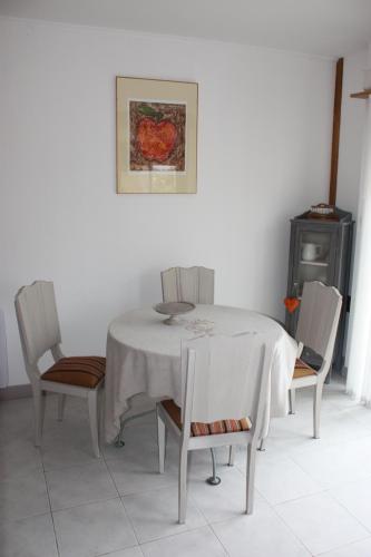 Φωτογραφία από το άλμπουμ του Chambre d'hôtes face à Briare σε Briare