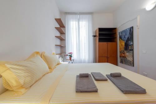 Stylish Apartment at Isola-Garibaldi District - B Home