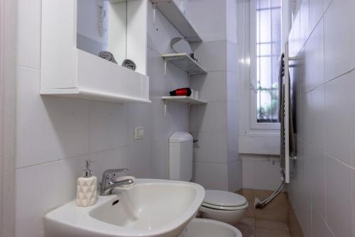 Stylish Apartment at Isola-Garibaldi District - B Home