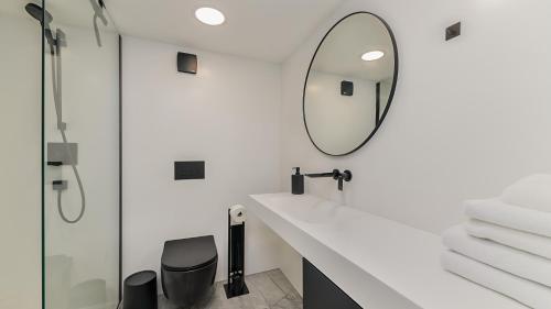 Main Square Modern Luxury Apartment