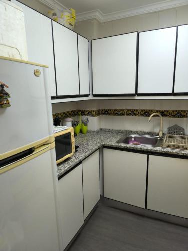 Cucina o angolo cottura di Appartement vue mer à Cap Gammarth
