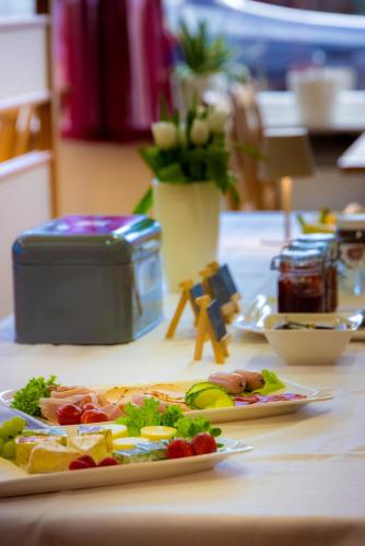 Makanan di atau berdekatan hotel