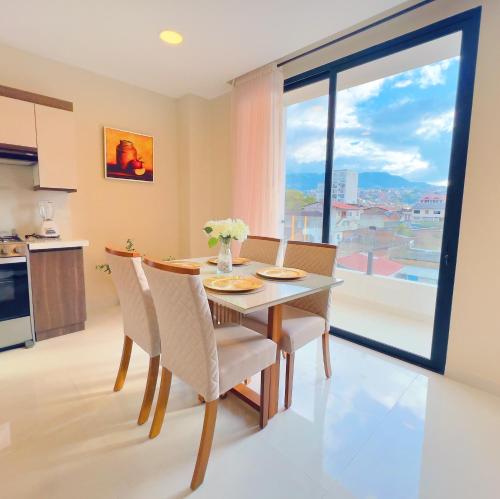 Kuchyň nebo kuchyňský kout v ubytování Apartamento Minimalista en el Centro de Loja