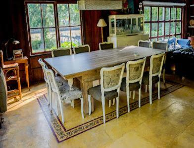 Dapur atau dapur kecil di Spectacular barn on an island in Tigre with pool